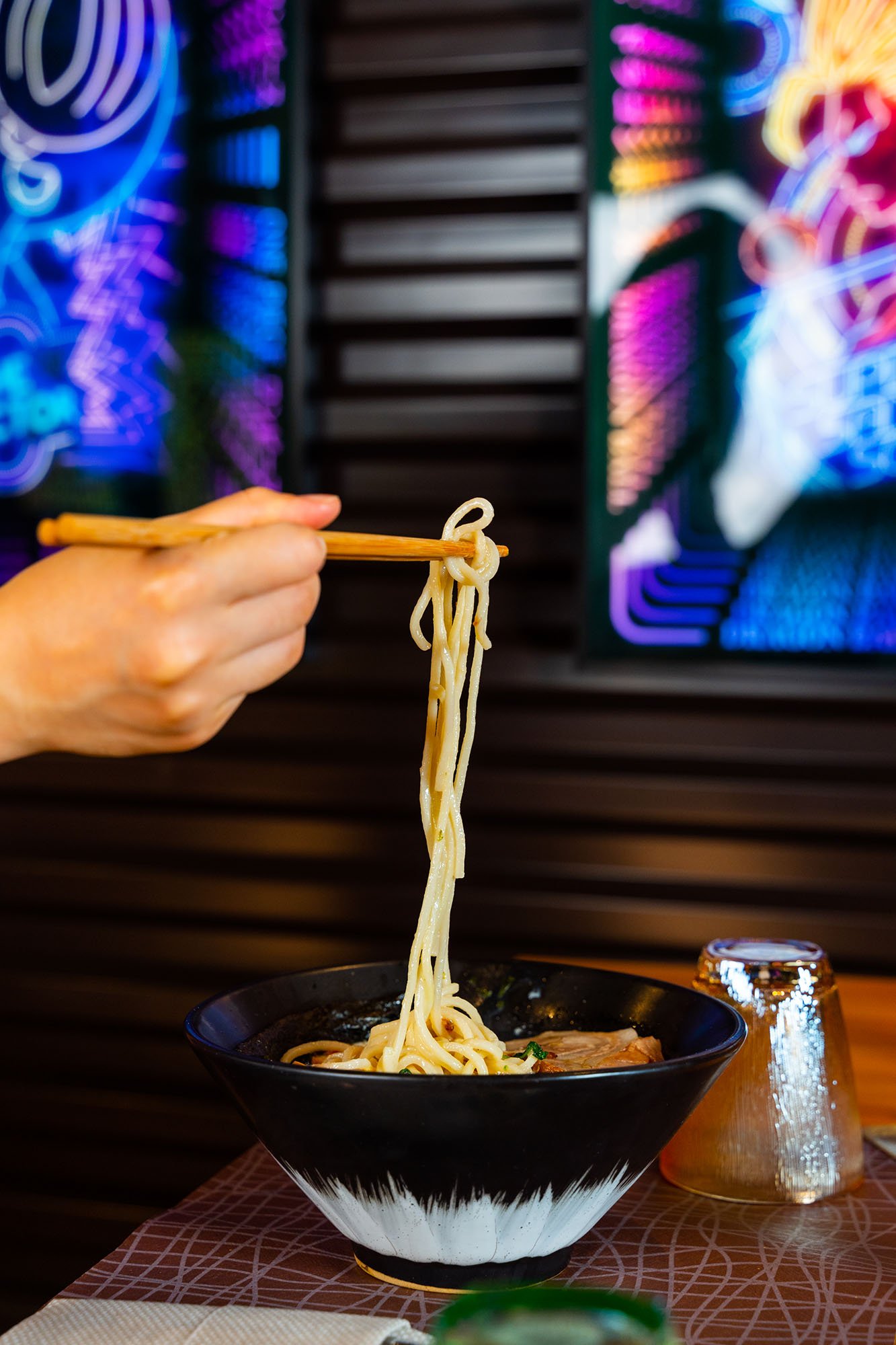 doki-ramen-mantova-interni-12